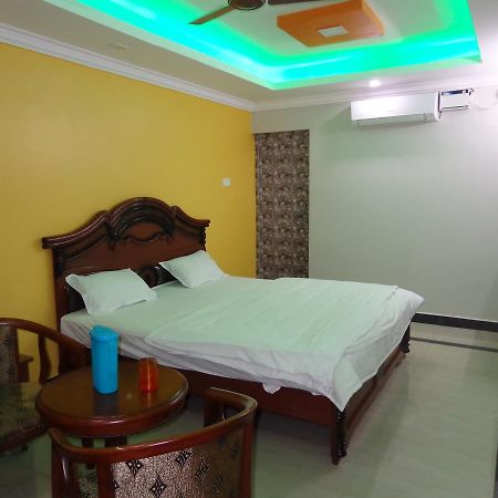 Вилла Krish Residency Villupuram Экстерьер фото