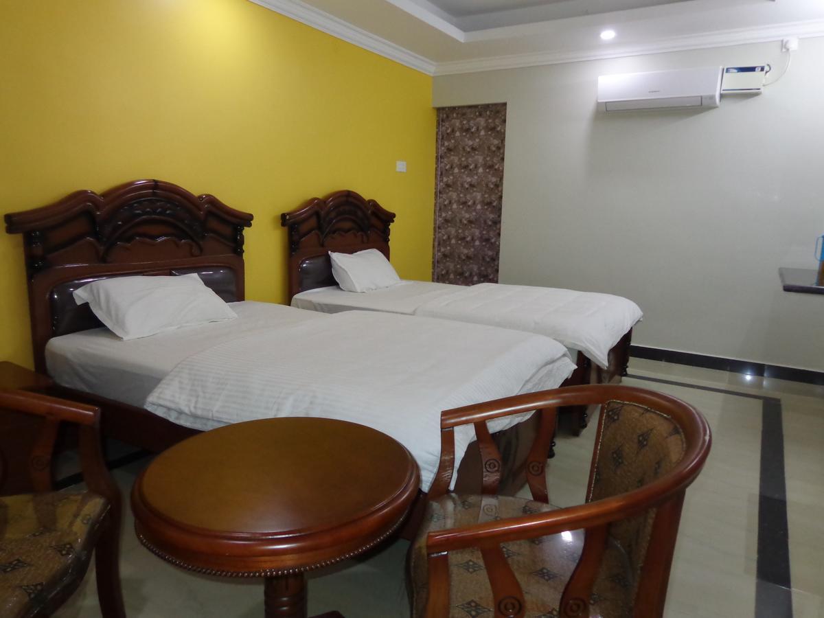 Вилла Krish Residency Villupuram Экстерьер фото